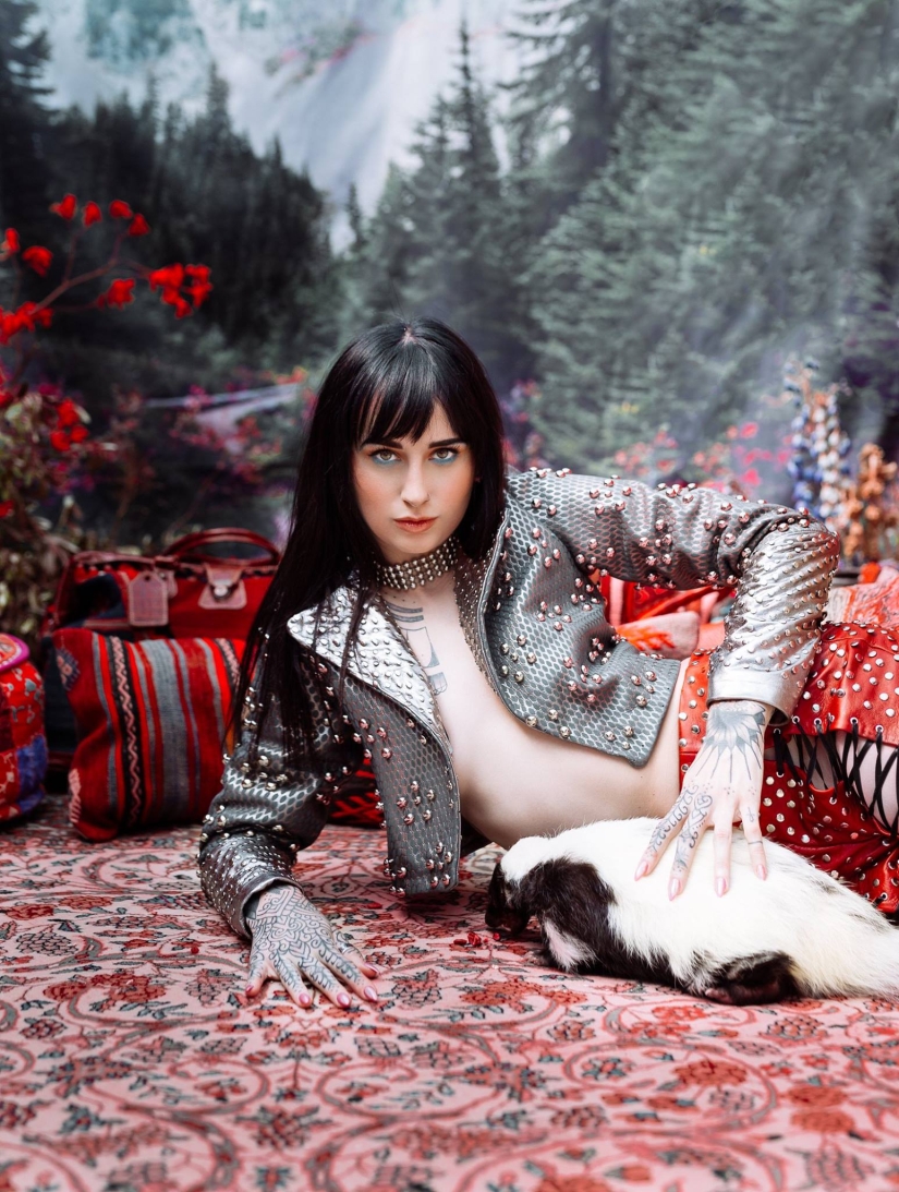 Amazingly beautiful photo shoot with animals rescued on the black market Amazingly beautiful photo shoot with animals rescued on the black market