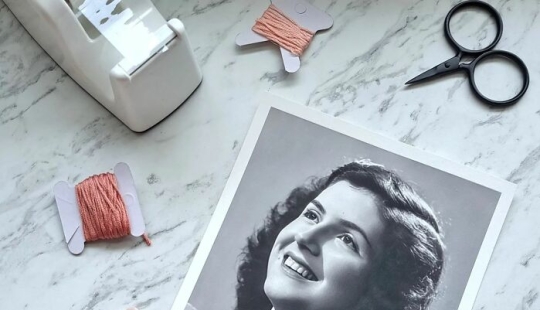 Artista transforma fotografías en vibrantes obras de arte bordándolas