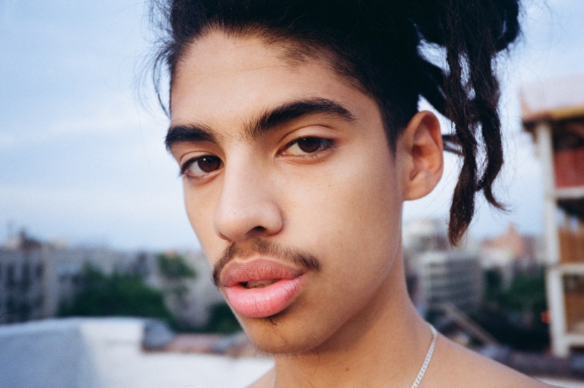 Audaz, hermosa, diferente: los rostros de los jóvenes Estadounidenses en el proyecto de inmigrante