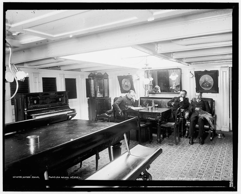 Barcos y oficiales de la Armada del Imperio Ruso en 1893 Barcos y oficiales de la Armada del Imperio Ruso en 1893