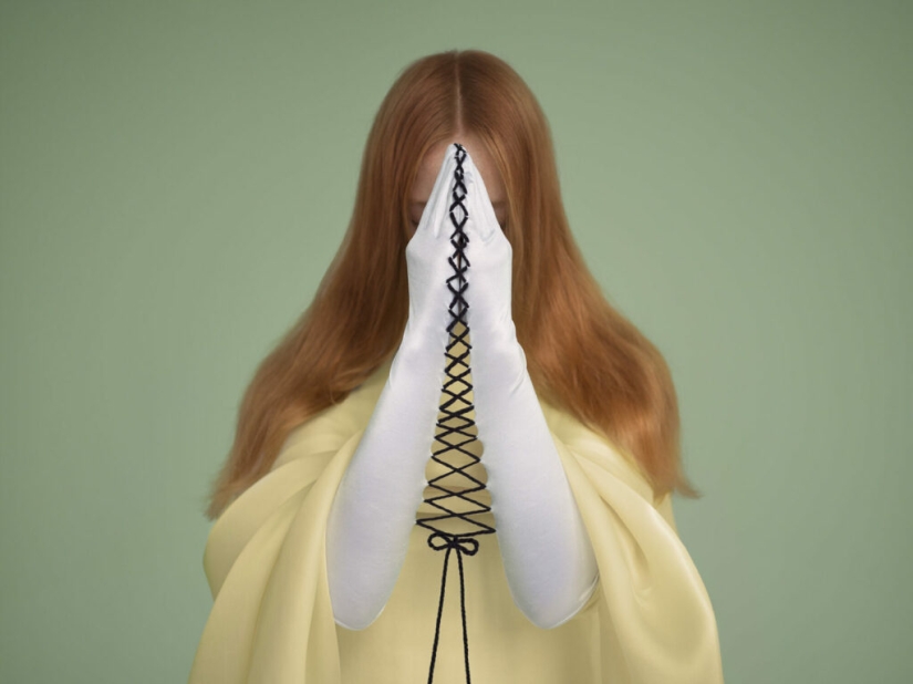 Beautiful and absurd works by Czech photographer Bara Prasilova Beautiful and absurd works by Czech photographer Bara Prasilova