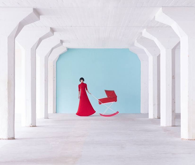 Beautiful and absurd works by Czech photographer Bara Prasilova Beautiful and absurd works by Czech photographer Bara Prasilova