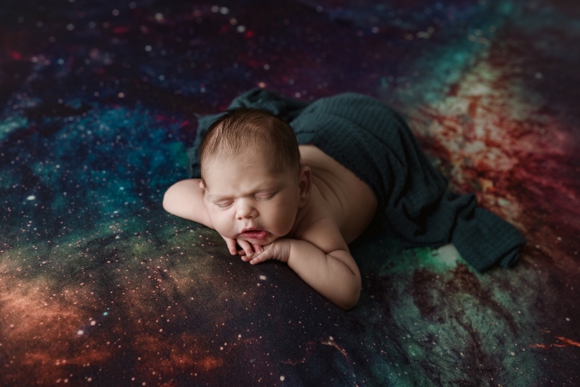 Bebé gruñón recién nacido rompe Internet con mejillas blandas, cero sonrisas y todo descaro Bebé gruñón recién nacido rompe Internet con mejillas blandas, cero sonrisas y todo descaro