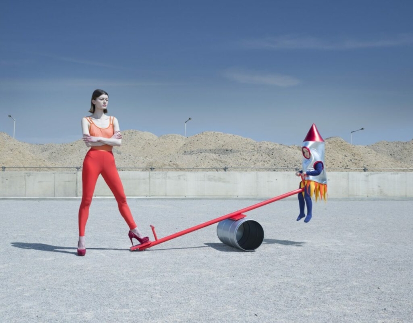 Bellas y absurdas obras de la fotógrafa checa Bara Prasilova Bellas y absurdas obras de la fotógrafa checa Bara Prasilova