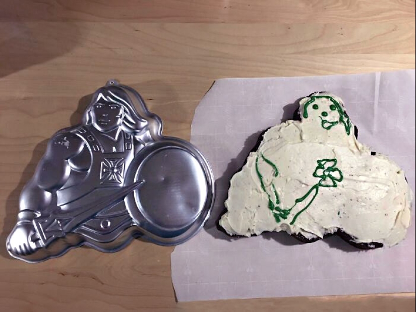 “Best Eat That Cake Before It Eats You”: 12 Hilariously Bad Cakes