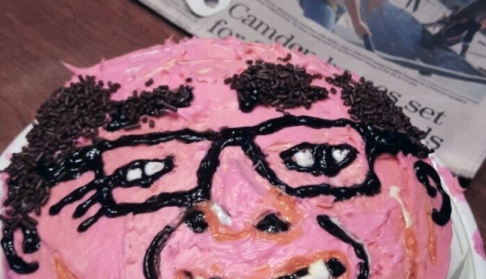 “Best Eat That Cake Before It Eats You”: 12 Hilariously Bad Cakes