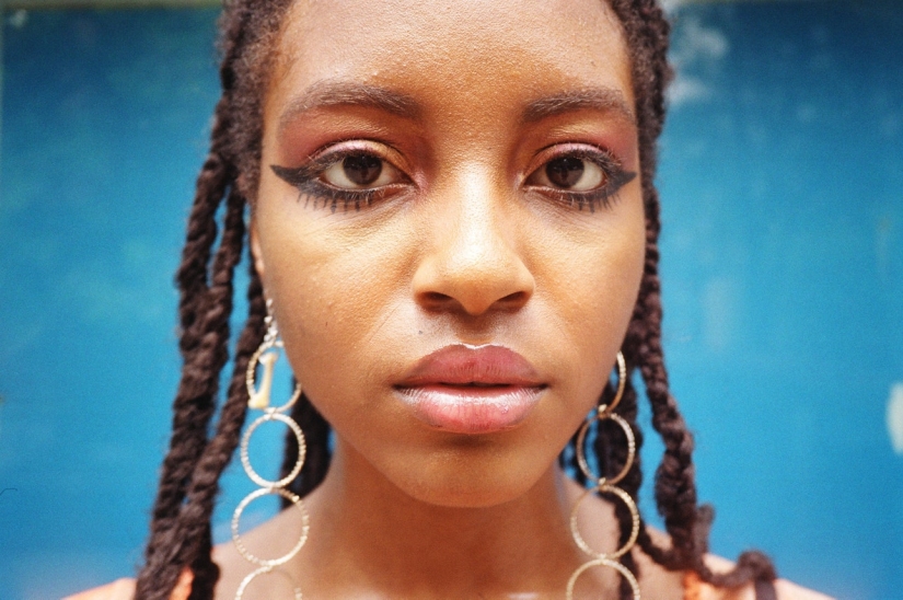 Bold, beautiful, different: the faces of young Americans in the project of immigrant