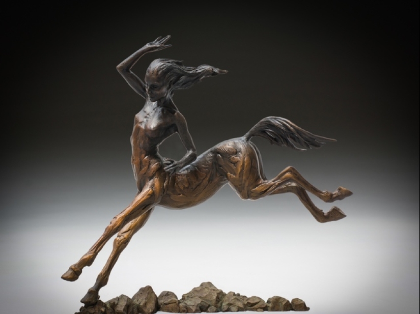 Caminando por los campos de la imaginación: Increíbles esculturas de Colin y Christine Poole Caminando por los campos de la imaginación: Increíbles esculturas de Colin y Christine Poole