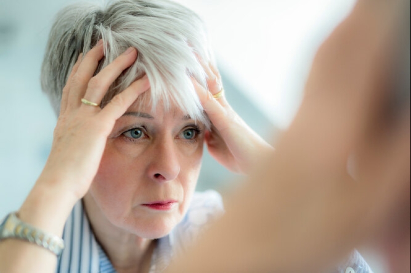 Can a person instantly turn gray from fear Can a person instantly turn gray from fear