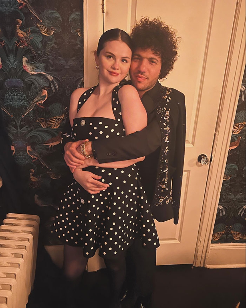 CELEBRIDADES, ENTRETENIMIENTO 11 DE MAYO DE 2024 La publicación críptica de Selena Gomez hace que los fanáticos piensen que está reaccionando al anuncio del bebé de Justin Bieber CELEBRIDADES, ENTRETENIMIENTO 11 DE MAYO DE 2024 La publicación críptica de Selena Gomez hace que los fanáticos piensen que está reaccionando al anuncio del bebé de Justin Bieber