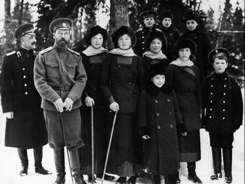 Christmas in a royal way: how was the main winter holiday celebrated in the Romanov family