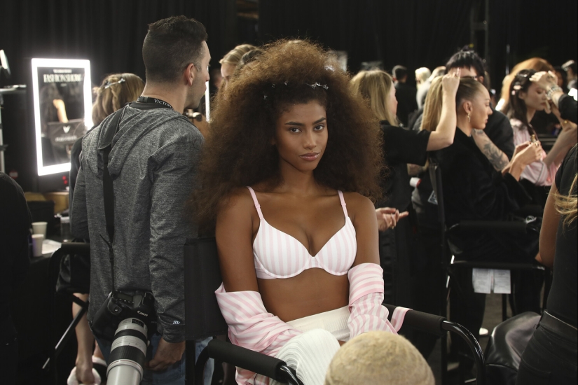 Cómo fue el esperado desfile de Victoria's Secret 2024 Cómo fue el esperado desfile de Victoria's Secret 2024