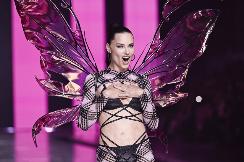 Cómo fue el esperado desfile de Victoria's Secret 2024 Cómo fue el esperado desfile de Victoria's Secret 2024