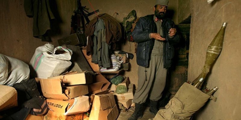 Cómo hacer el dinero en el Pentágono 300 millones de dólares: una receta de dos Estadounidenses adictos Cómo hacer el dinero en el Pentágono 300 millones de dólares: una receta de dos Estadounidenses adictos