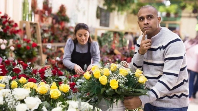 Cómo parecía que el letrero daba exactamente un número impar de flores Cómo parecía que el letrero daba exactamente un número impar de flores