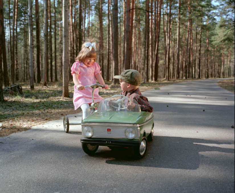 Collective amnesia: a photographer from Latvia dramatized the Soviet past Collective amnesia: a photographer from Latvia dramatized the Soviet past