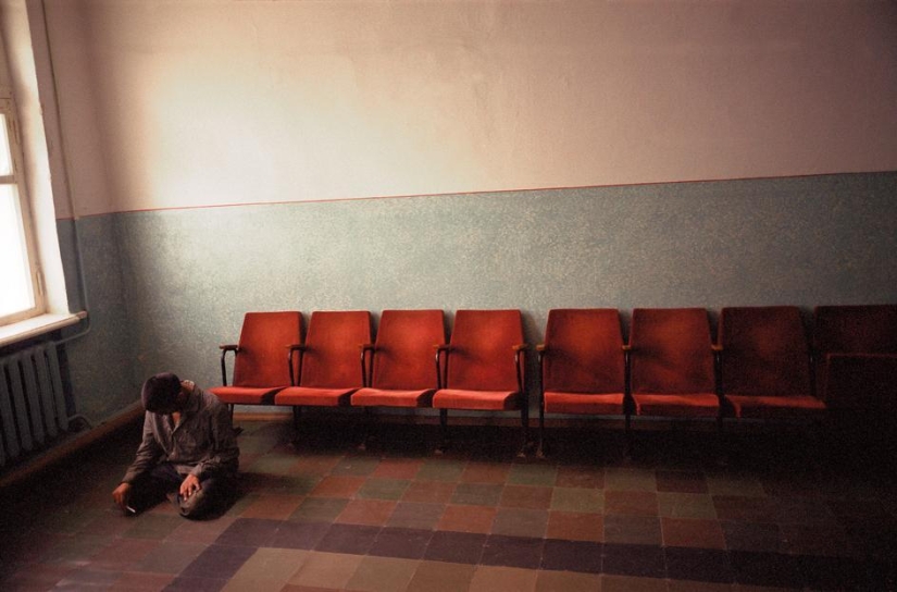 Dagestan, 2000, photograph by Thomas Dvorak Dagestan, 2000, photograph by Thomas Dvorak