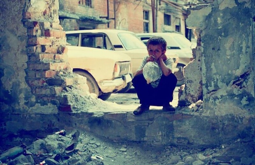 Decay period: 40 pictures from the 90s that will cause mixed feelings Decay period: 40 pictures from the 90s that will cause mixed feelings