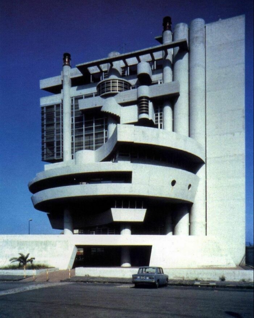Diez fotografías que resumen perfectamente la arquitectura brutalista, como se comparte en esta página en línea Diez fotografías que resumen perfectamente la arquitectura brutalista, como se comparte en esta página en línea