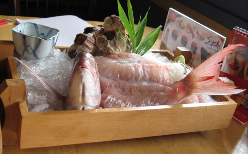 Eat the living: 10 of the most sadistic dishes in the world Eat the living: 10 of the most sadistic dishes in the world