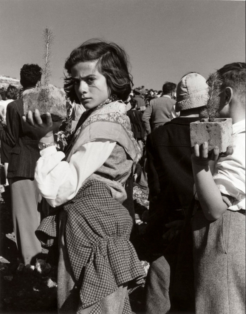 El fotógrafo Izis Bidermanas: "Esto no es París y no a la antigua, pero a mi solo" El fotógrafo Izis Bidermanas: "Esto no es París y no a la antigua, pero a mi solo"