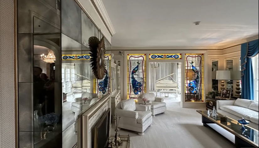 “Es una estafa”: la nieta de Elvis lucha por mantener el legado familiar en medio del escándalo de ejecuciones hipotecarias “Es una estafa”: la nieta de Elvis lucha por mantener el legado familiar en medio del escándalo de ejecuciones hipotecarias