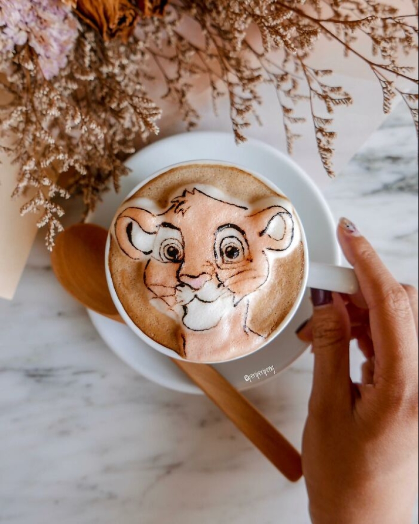 Esta mujer crea un cautivador arte del café y es demasiado lindo para beberlo