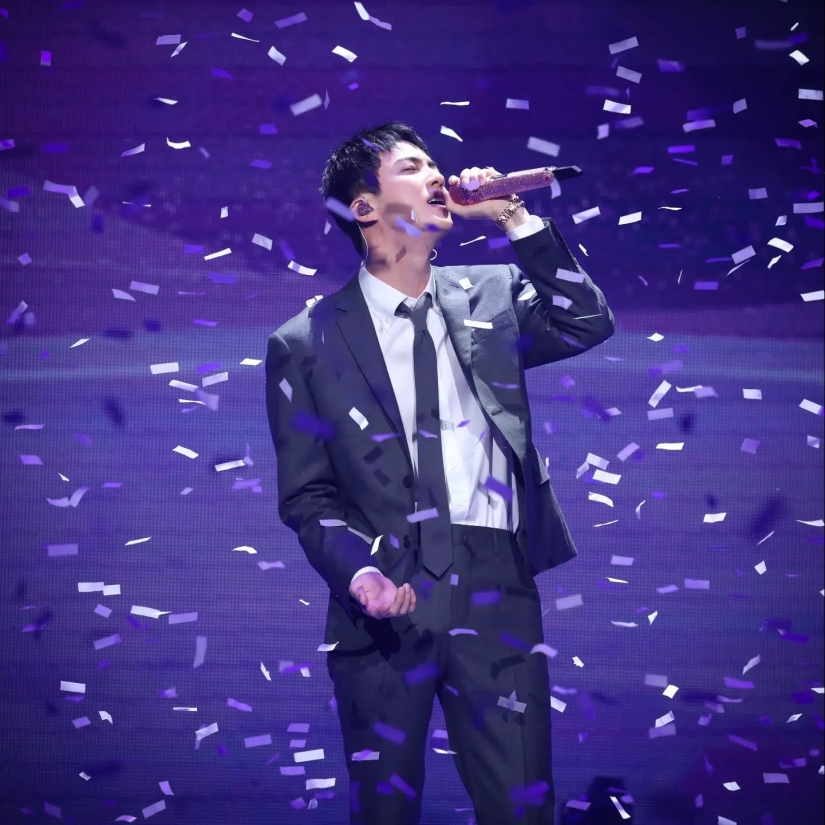 Explorando 5 momentos de estilo que distinguen a Jin de BTS Explorando 5 momentos de estilo que distinguen a Jin de BTS