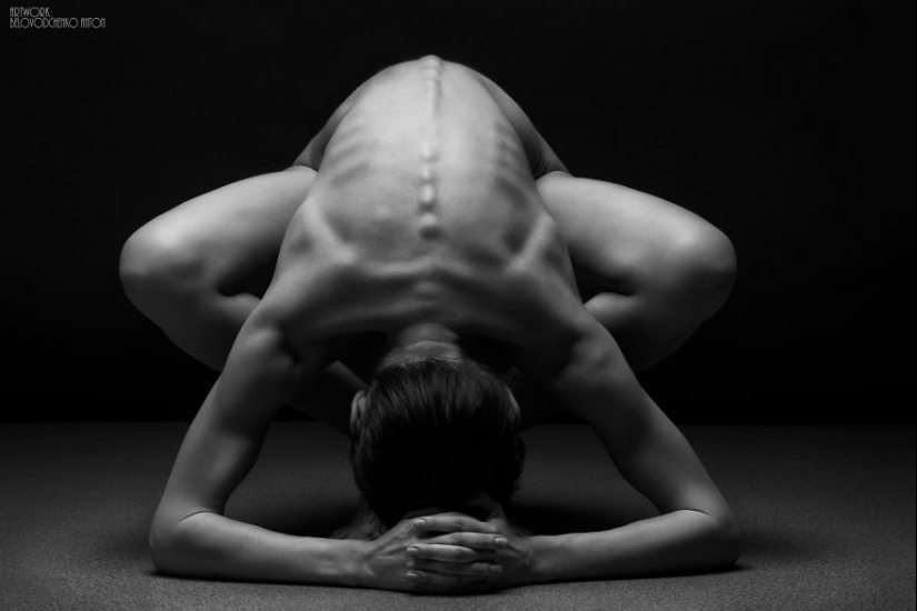 Figures of Nude bodies from Anton Belovodchenko