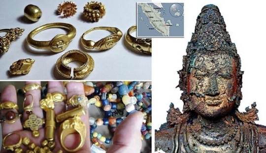 Fishermen have found treasures of a vanished ancient civilization in Indonesia Fishermen have found treasures of a vanished ancient civilization in Indonesia