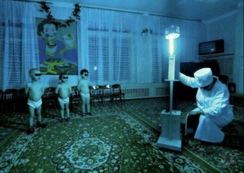 “For The Weird, Strange, Odd And Bizarre”: 10 Pics From This Strange Group