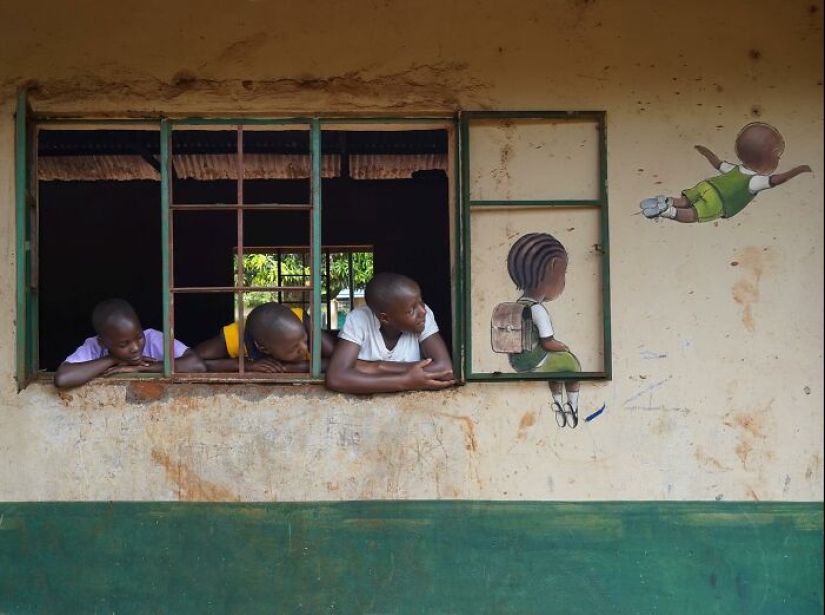 French Artist Paints On Walls To Turn Them Into Pieces Of Art French Artist Paints On Walls To Turn Them Into Pieces Of Art