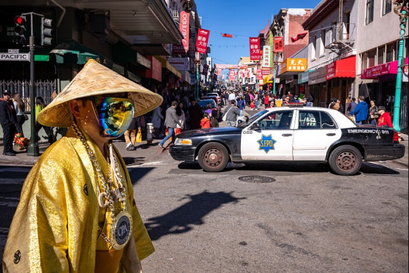 Hilarious Street Shots: “Life Is But A Dream” By Eric Davidove