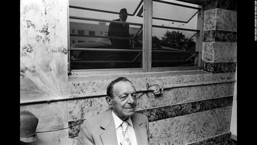 How the Old Men of Miami Beach's Jewish Community Partyed in the Early '80s