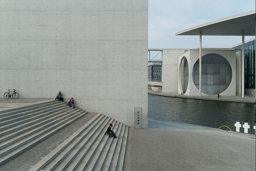 How to look like famous city in tilt-shift photographs How to look like famous city in tilt-shift photographs