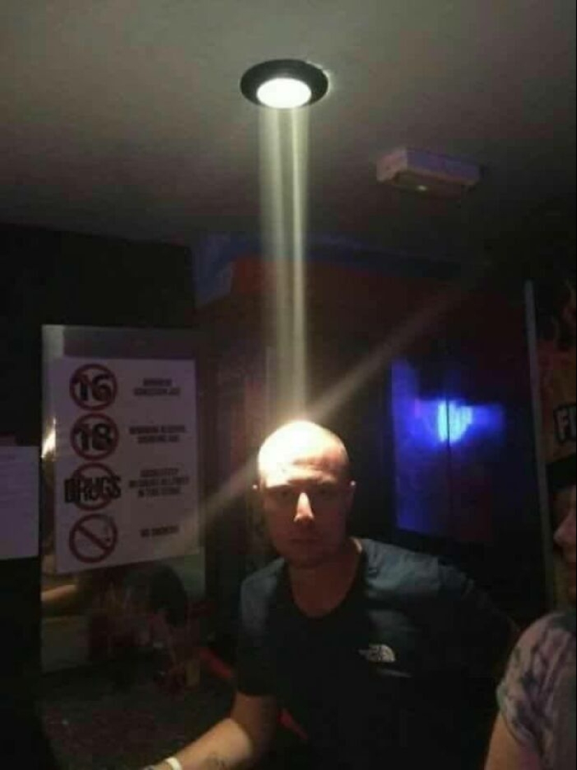 “Humans Doing Human Things”: 10 Photos That Show Just How Strange Our Species Is