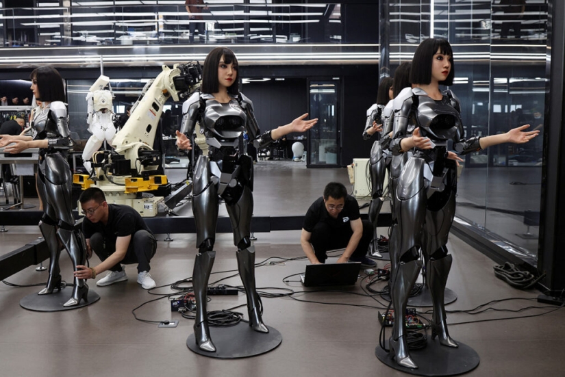 Hyper-realistic humanoid robots are being developed at the Ex-Robots plant in China