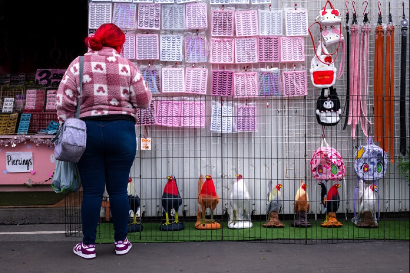 I Captured The Magic Of A Flea Market That’s Vanishing In The Name Of Progress I Captured The Magic Of A Flea Market That’s Vanishing In The Name Of Progress