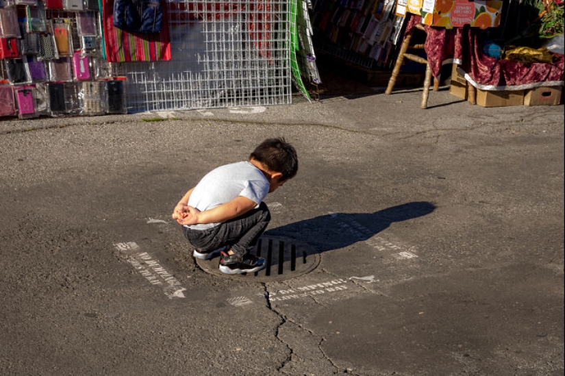 I Captured The Magic Of A Flea Market That’s Vanishing In The Name Of Progress I Captured The Magic Of A Flea Market That’s Vanishing In The Name Of Progress