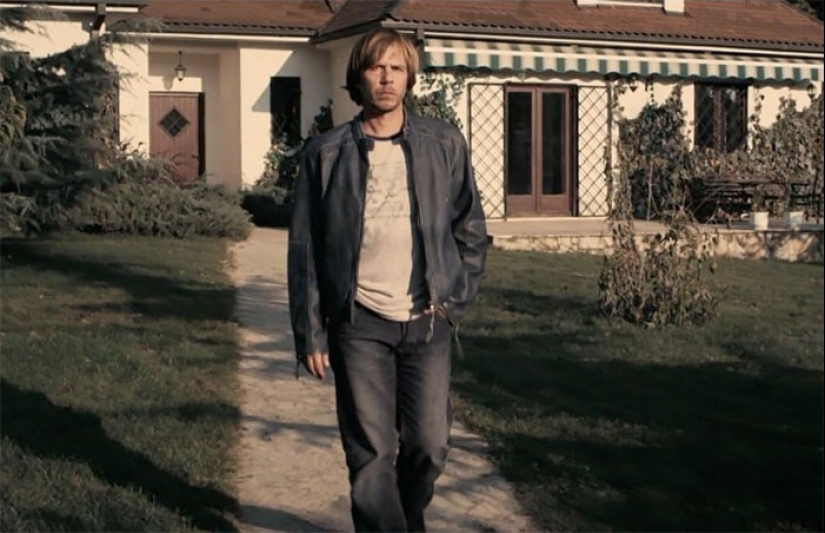 “If You Haven’t Seen It, Please… Just Don’t”: 13 Disturbing Movies That Left People Traumatized “If You Haven’t Seen It, Please… Just Don’t”: 13 Disturbing Movies That Left People Traumatized