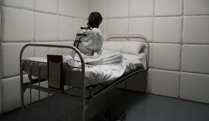 La ex enfermera del hospital mental habló francamente de lo que está sucediendo dentro de sus paredes