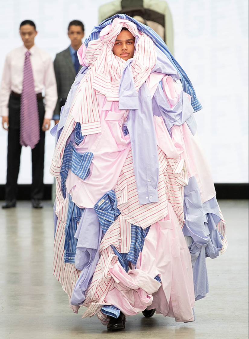 La gente no puede olvidar estos looks extraños de la Semana de la Moda de Londres 2024