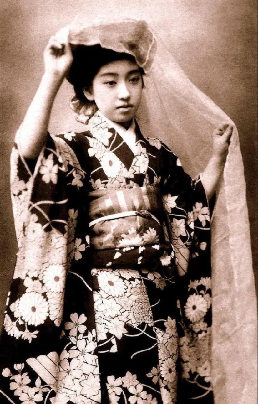 La historia de vida y hermosas fotos de la geisha de nueve dedos Tise Takaoka La historia de vida y hermosas fotos de la geisha de nueve dedos Tise Takaoka