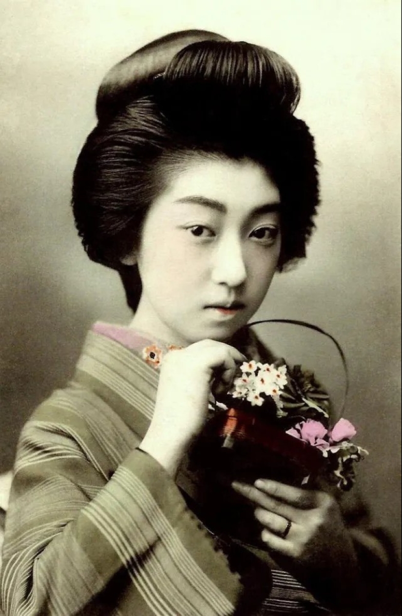 La historia de vida y hermosas fotos de la geisha de nueve dedos Tise Takaoka La historia de vida y hermosas fotos de la geisha de nueve dedos Tise Takaoka