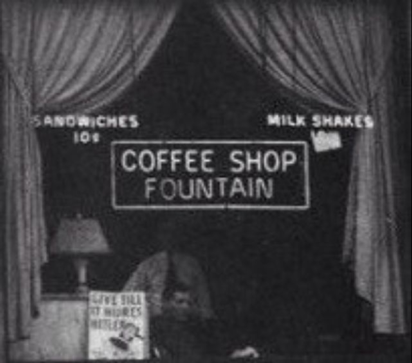 La trágica historia de crear una imagen aleatoria de una "divorciada desesperada" La trágica historia de crear una imagen aleatoria de una "divorciada desesperada"