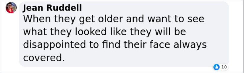 Los padres están preocupados por la tendencia de “cubrirse la nariz” que los adolescentes usan en las fotografías, los expertos revelan el motivo