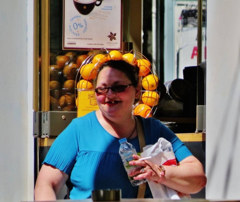 Mystic unexpected street photographs of holidays. Nticas