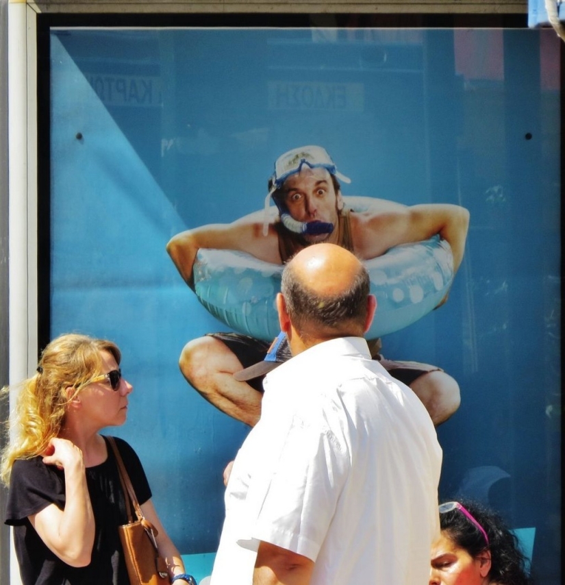 Mystic unexpected street photographs of holidays. Nticas