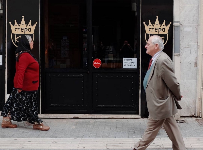 Mystic unexpected street photographs of holidays. Nticas