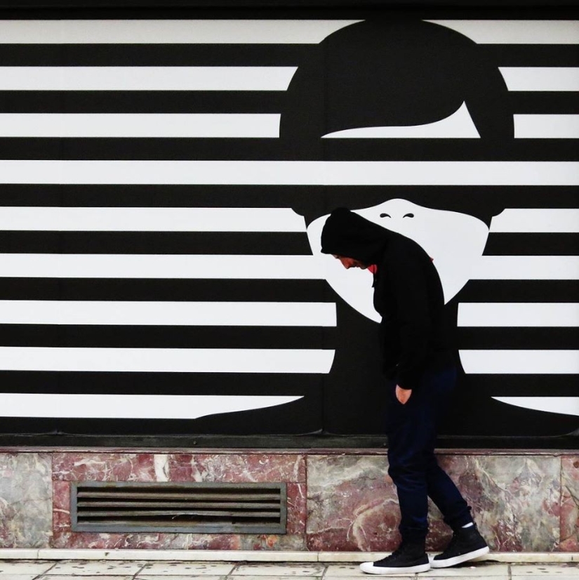 Mystic unexpected street photographs of holidays. Nticas